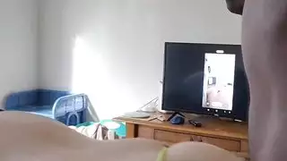 أريد أفكارك المنحرفة عن هذا الفيديو الإباحي
