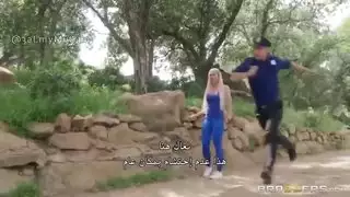 ماراثون جماع للمتلصصين: مراقبة أثداء طبيعية عملاقة