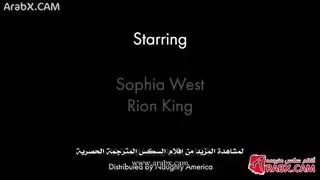 كوغر وقحة تعطيه مهبلها المبلل لفتى صيانة ماهر