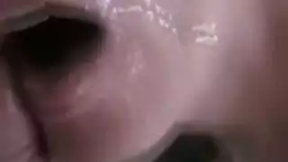 نيك الام النائمه تحاول الهرب حتى تهيج