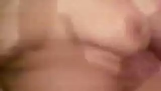 امه الحفلة و اخته الشرموطة يعلمونه كيف ينيك الاكساس ينيك العاهرات