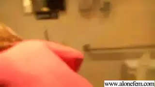 زوجة خائنة تُهان وتُمارس معها الجنس بعنف
