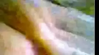 عاهرة الكاميرا تُملأ على البث المباشر