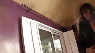 خام وغير خاضع للرقابة