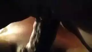 تلميذة مغرورة تمص القضيب وتحب السائل المنوي