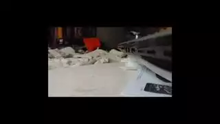 مص اللسان بوس عنيف