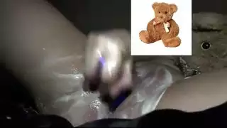 العاهرة العربية البيضاء الثلج سنو وايت تستمني بالزبادي وهنتاي