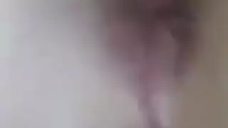 شرموطه عربيه تعرض بزازها الضخمه في مشهد إباحي متطرف