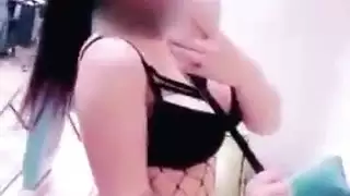 كس عربي حليق وجاهز لسخنة دقة المنى