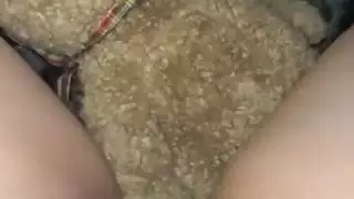 كس مراهق رطب يُثقب عميقًا بقضيب أسود ضخم