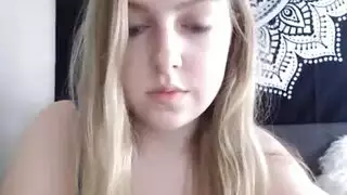 teen solo: playing with her shaved pussy in bubbly bath