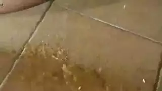 شباب يضرب عشره