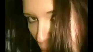 جلسة مص عامة لمراهق مثير