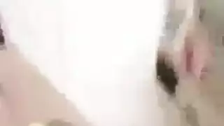 وجه يُنادى في حلب: العاهرة تحب اختراق الحلق