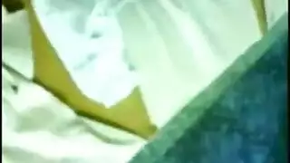هيمنة على مذيعة أخبار شابة في فعل إباحي عنيف