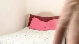 فتاة عارية الحمام تلعب بكسها