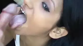 ينيكك عشيقته خلفي عربي في اوضه نومها