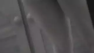 أكل كس في غرفة مظلمة أصوات مصّ وهزة الجماع