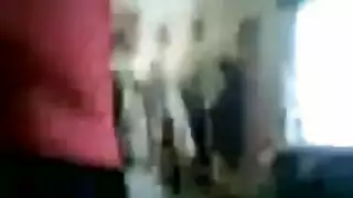 جنس عنيف في الفندق: وضعية الوقوف من الخلف بضربات قوية
