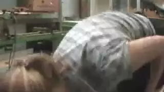 يتبادلون الزوجات في منازل