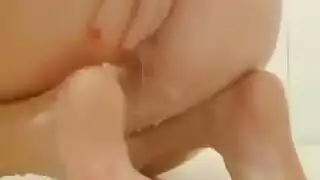 آرمة الساخنة تتلقى رسائل إكس إكس إكس جريئة في صندوقها