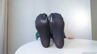 هذه المرأة الحارقة تقدم مشهد إباحي لا يُنسى