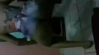 سويتيرا بوندي تمتلئ بقضيب صلب ضخم