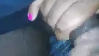 الطالبة السمراء المطيعة تتعرض للإذلال العنيف