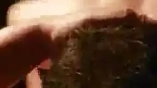 جلسة عبادة للخصيتين مع عاهرة ناضجة جائعة