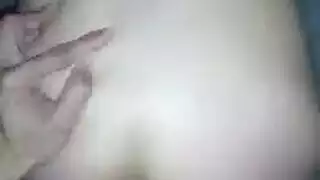 فرج جاري الجائع يأخذ ضربًا عميقًا