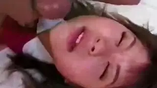 مراهقات آسيويات جميلات يُمارس معهنّ الجنس الشرجي بخشونة
