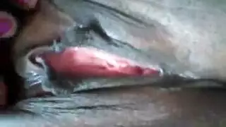 سيدة تستمتع بعلاقة سرية مع ابن زوجها أمام زوجها