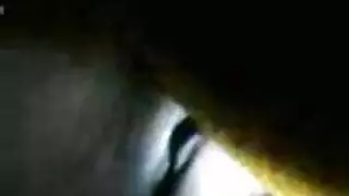 نيشا تبلع سائل من رجال متطرفين عنيفين