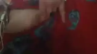 جسم ابيض وصدر زهري