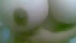 ديوث يتفرج على مراته وهى بتتناك