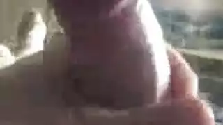 رعاة البقر الذكور الرجيج في الحظيرة