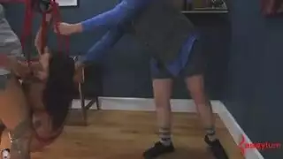 كاميرا مخفية بالمحل