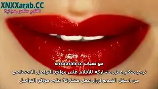 زوجة مثيرة تجبر سائقها على جلسة جماع صارخة
