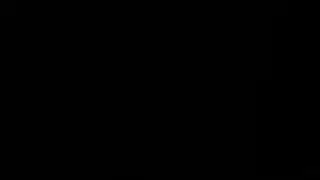 ماعل الحلق الصغير يخدم القضيب الصلب لزوج خائن