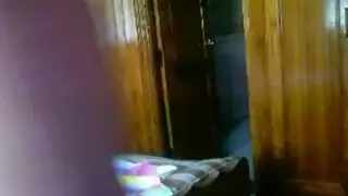 أرملة مصرية من الجيران تأخذها أمامياً وخلفياً في سكس شرجي صريح