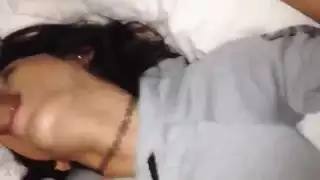 تتعرض للجماع من قبل فحل عربي مثالي