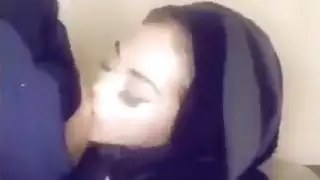 قيود النقاب: مشوية على السيخ وتقطر منياً