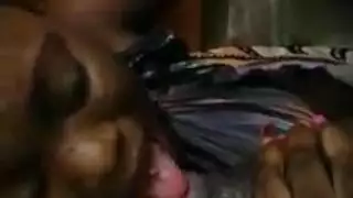 ربط بالخيوط بكاء