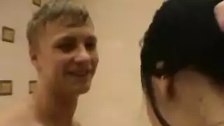 فيديو سكس في الحمام