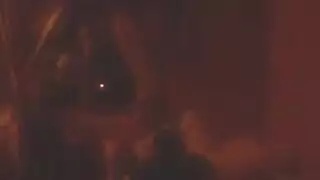 الخ يرقص مع اخته