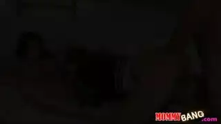 زوجة اخي في غرفتها