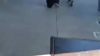 Xxx مع امرأة جيدة من الدهون مع السيلوليت جالسة مع رئيسها