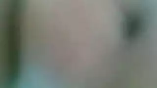 زوجة صديقي الشهوانية تطلب معاملتي كنجم إباحي