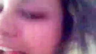 جنس عربي غريب: راقصة تونسية ممتلئة الجسم مستعدة للقضيب