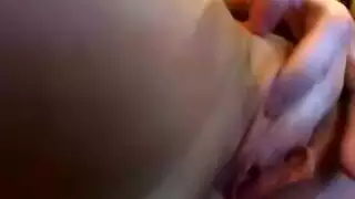 حاويات السائل المنوي الباريسيات مدمنات على العمل العميق في الحلق